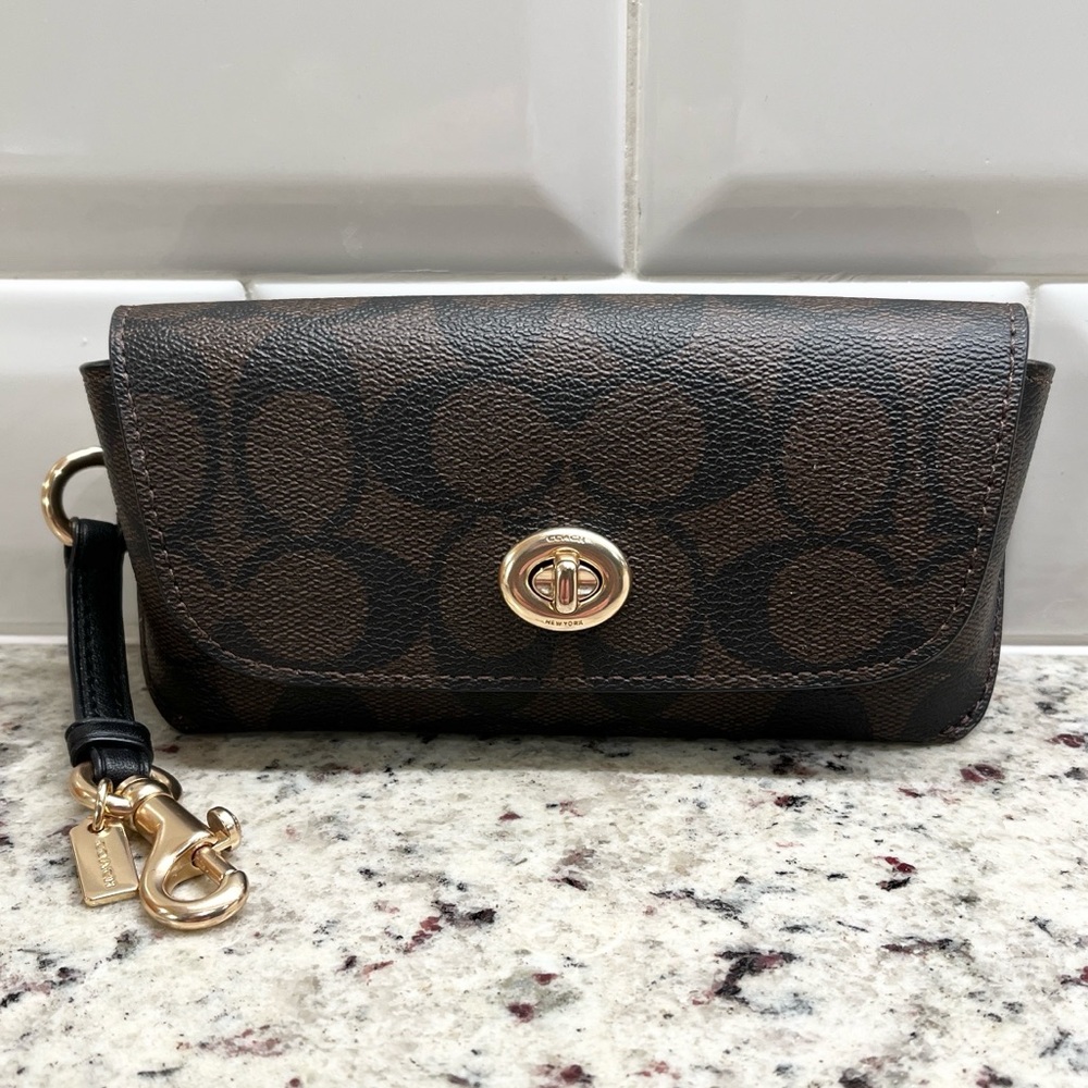 Coach Signature C Sunglass Case NWOT